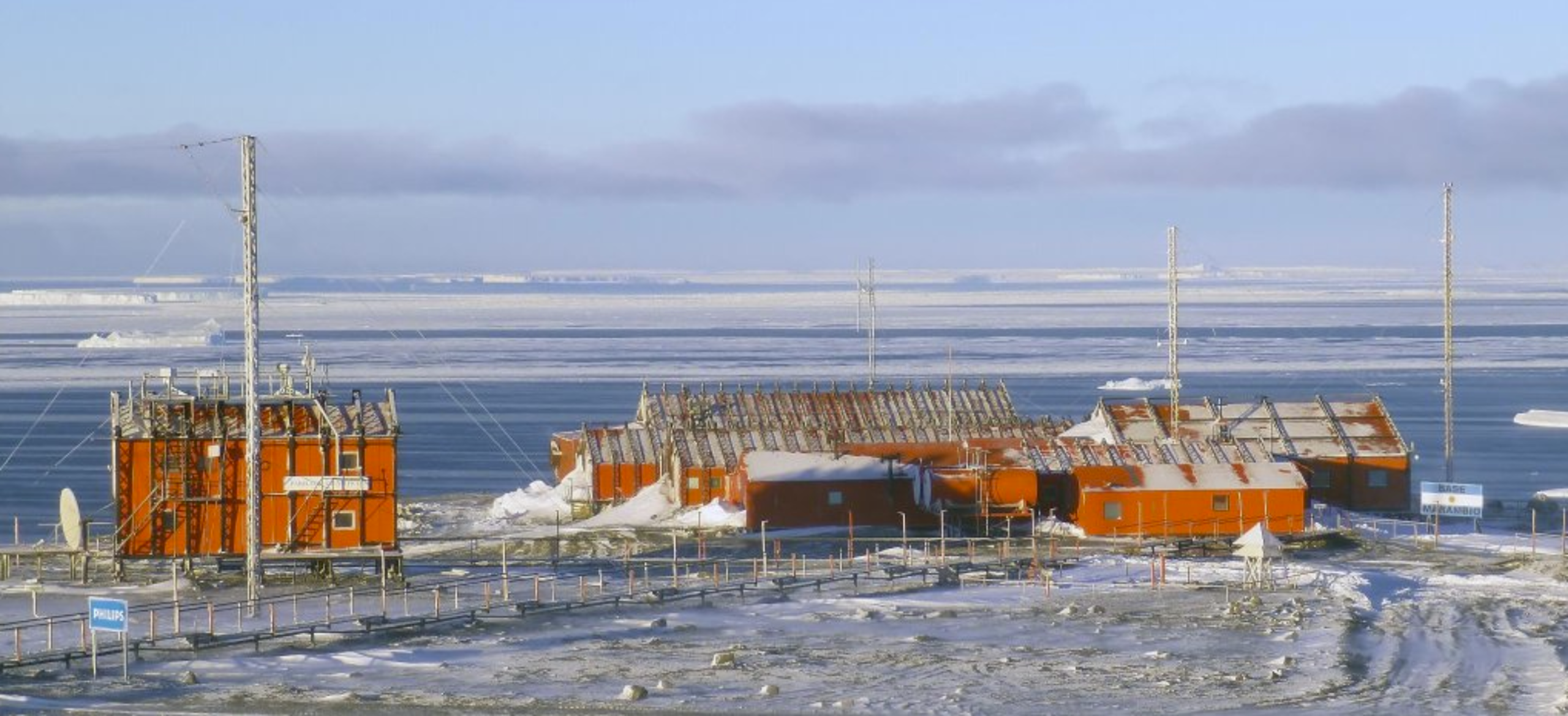 Placeholder alt text