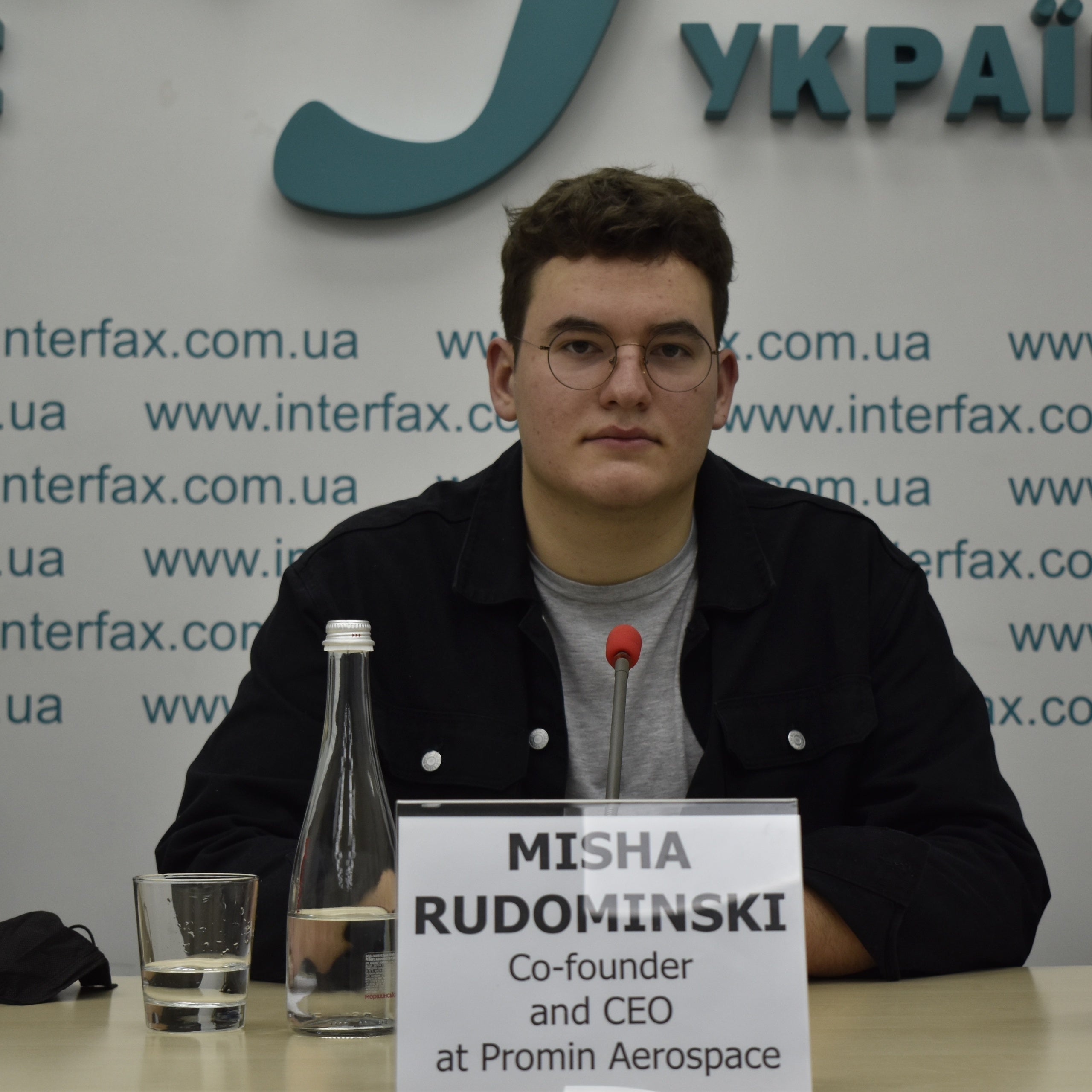 Placeholder alt text