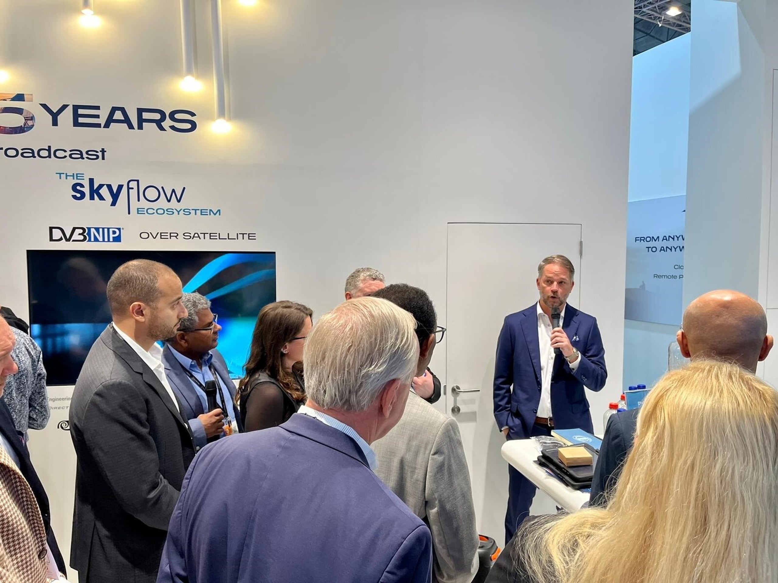 Placeholder alt text