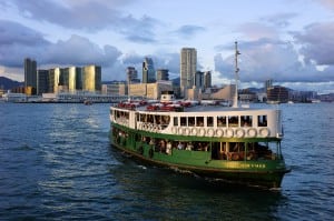 The best way to enjoy the trip between the two sides of Victoria Harbor is boarding a Star Ferry. The boats have been connecting Kowloon to Hong Kong Island since 1888 and offer a nice view of the harbor. Photo: longzijun