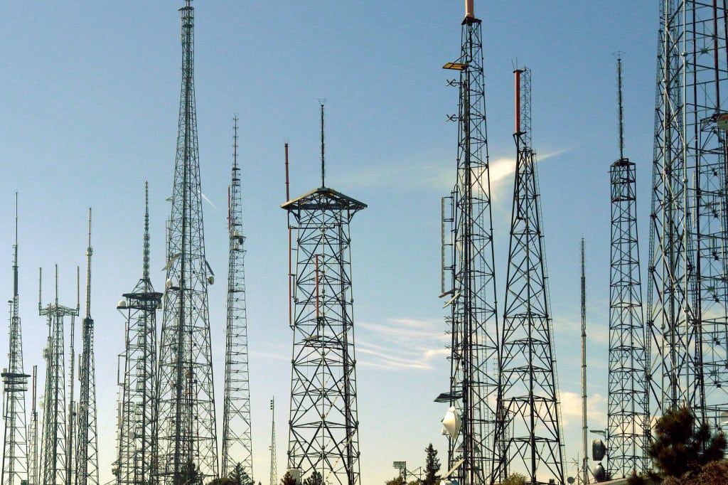 Cell Towers IMT