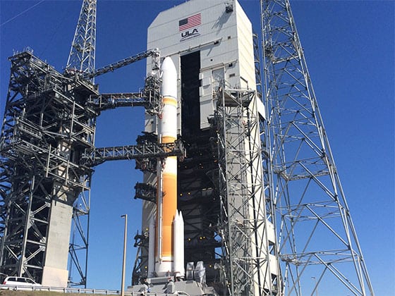Delta 4 emerges onto the launch pad. 