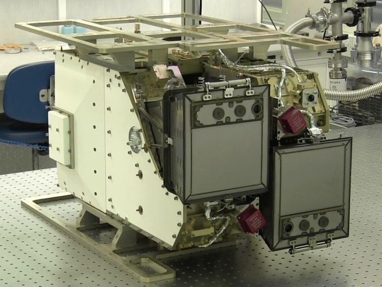 High-resolution, far-ultraviolet imaging spectrograph for the GOLD mission. Photo: University of Colorado Boulder. 