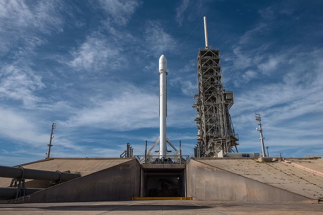 Falcon 9 on the launchpad at Kennedy Space Center. Photo: SpaceX. 