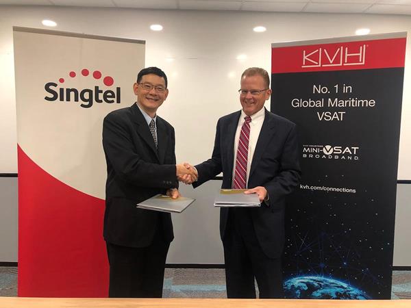 Singtel Head of Satellite Ng Kheng Ghee and KVH Chief Operating Officer (COO) Brent Bruun. Photo: KVH Industries