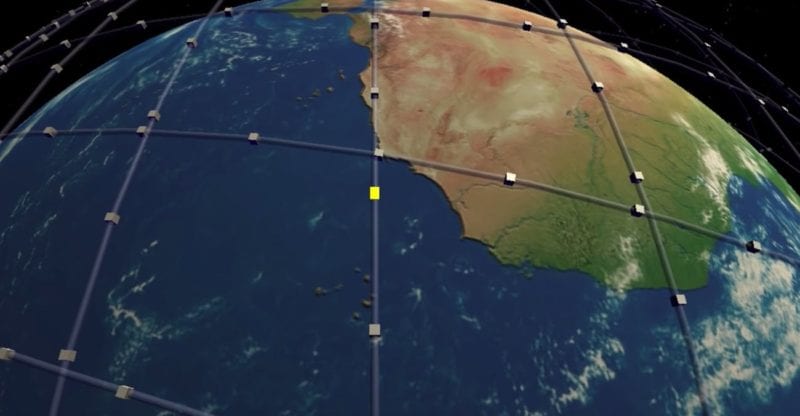 SpaceX's new proposal should reduce the chances of Starlink satellites colliding. Photo: Inverse