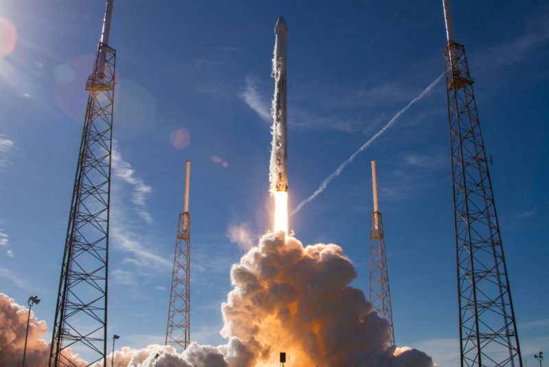 A SpaceX Falcon 9 rocket launching 64 payloads to orbit for the Spaceflight SSO-A: SmallSat Express mission. Photo: SpaceX
