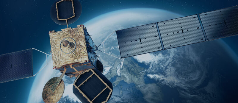 Eutelsat collabora con TIM per pilotare la banda larga satellitare in Italia