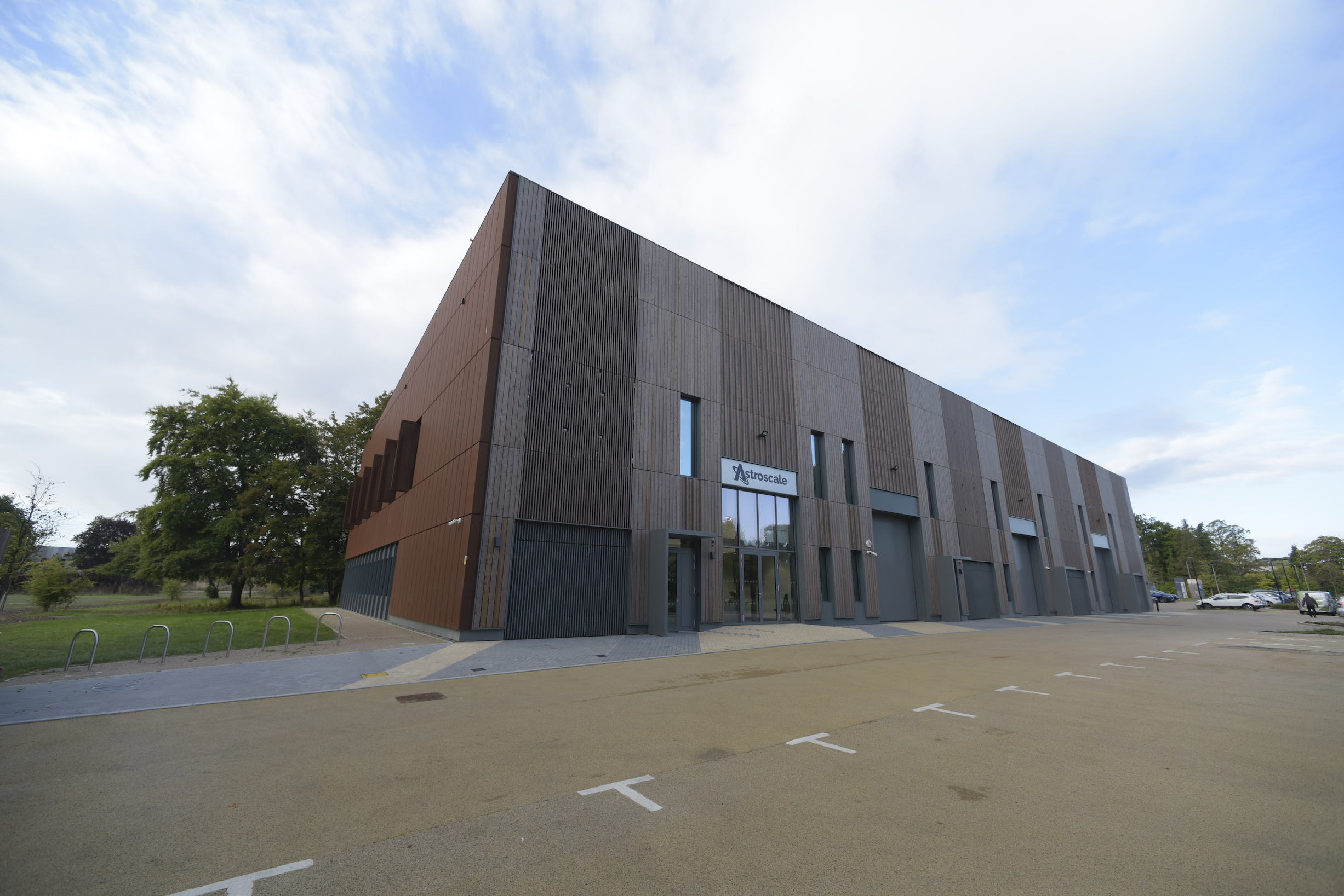 Astroscale’s new U.K. facility Zeus on Harwell Science & Innovation Campus. 
